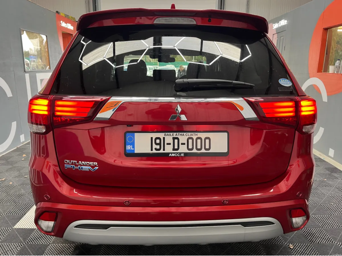 Mitsubishi Outlander 2019 MITSUBISHI OUTLANDER PHE - Image 3