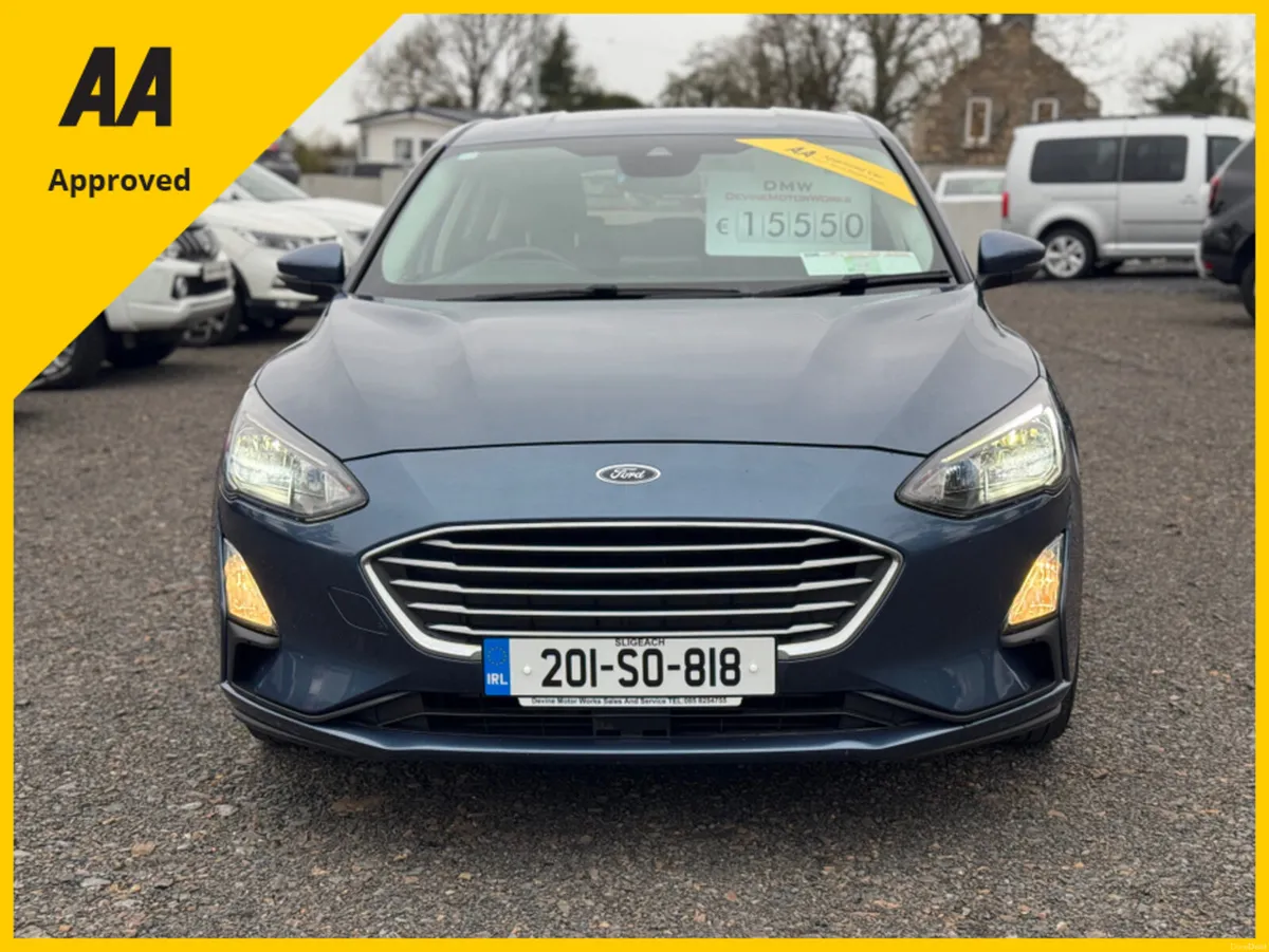 Ford Focus 1.0 ZETEC LOW MILEAGE 5DR T - Image 2