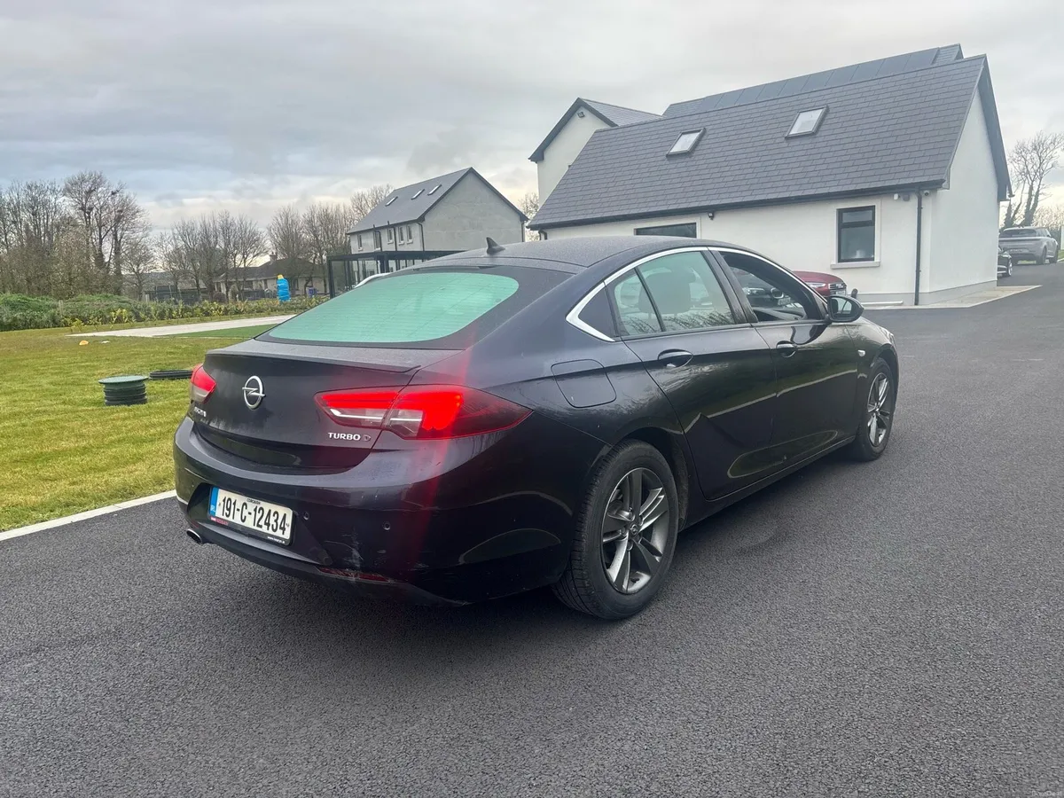Opel Insignia SRI 2.0Tdi 2019 - Image 4
