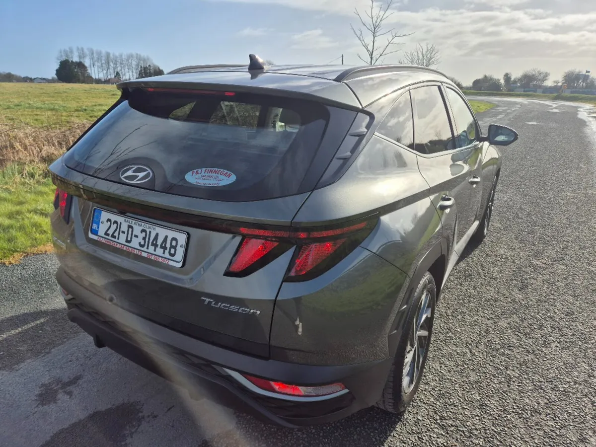 2022 (221) Hyundai Tucson IX35 EXECUTIVE 5DR - Image 4
