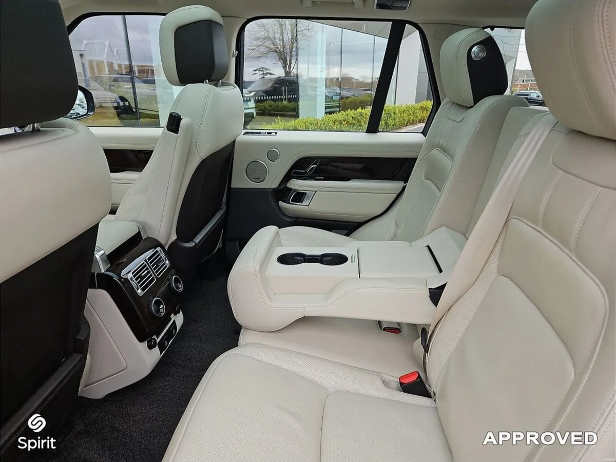 Land Rover Range Rover Vogue PHEV P400e - Image 5