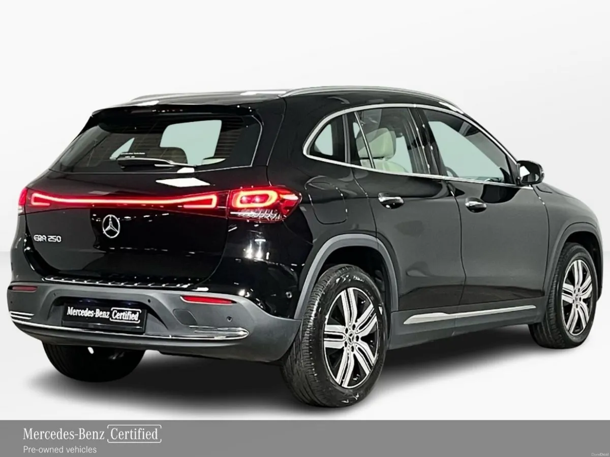 Mercedes-Benz EQA 250 Progressive - 18 Inch Alloys - Image 3