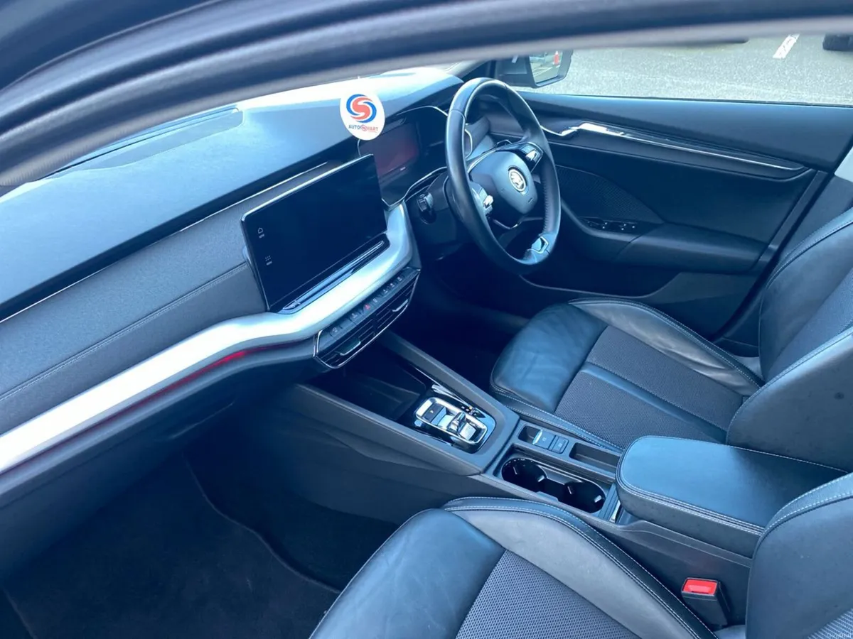 Skoda Octavia E30 2.0TDI 115hp DSG-EASTER SALE NOW - Image 3