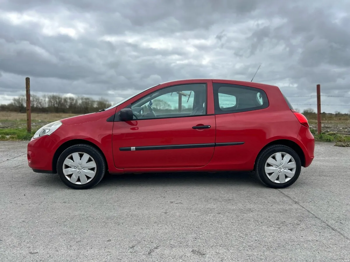 2008 Renault Clio NCT 12/26    Tax 4/26 - Image 3
