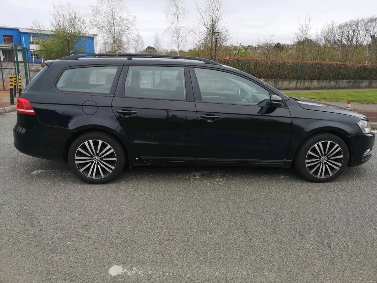 Volkswagen Passat Estate Low KM - Image 3