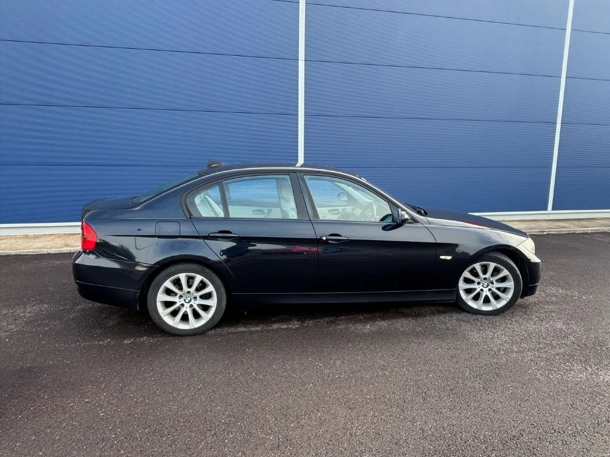 BMW 3-Series 2008 - Image 1