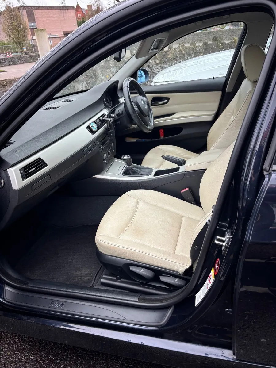 BMW 3-Series 2008 - Image 4