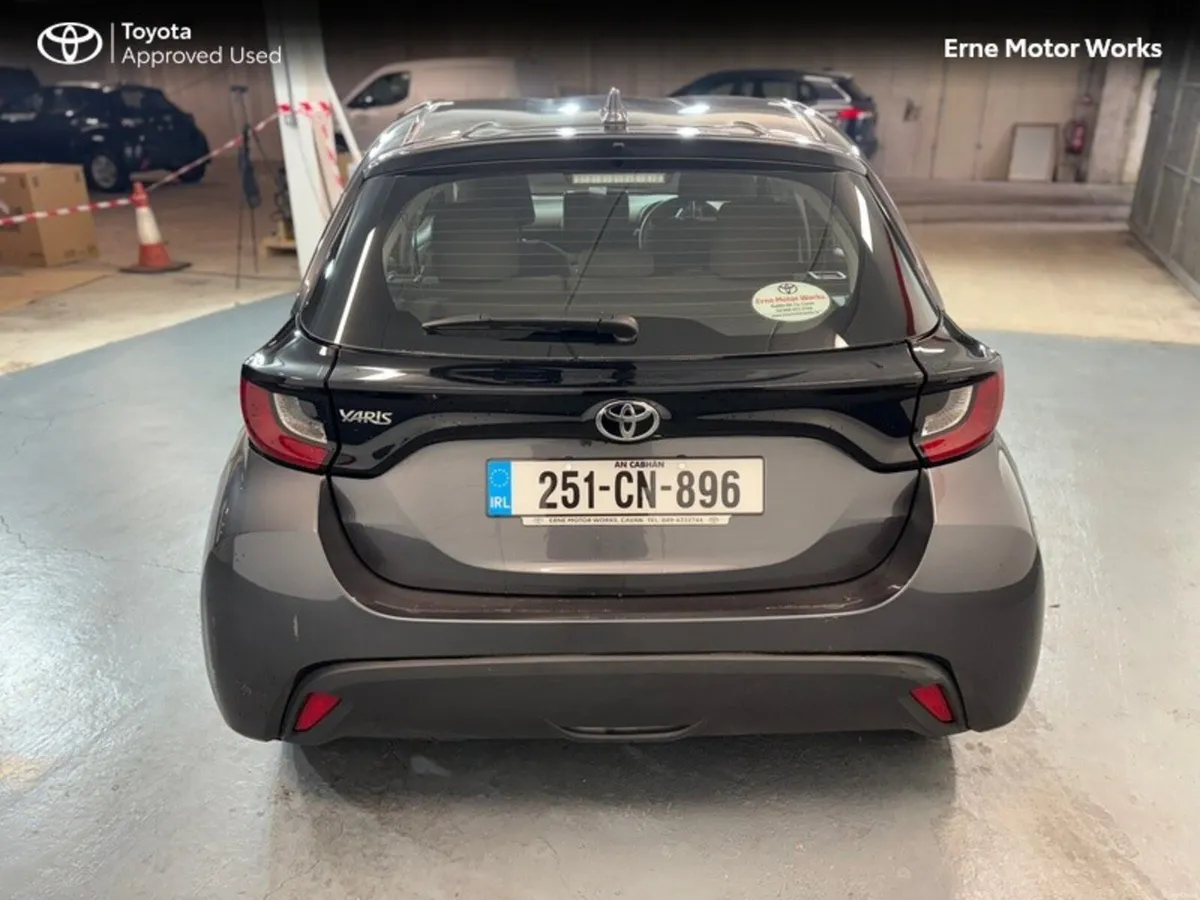 Toyota Yaris YARIS 1.5 LUNA - Image 4