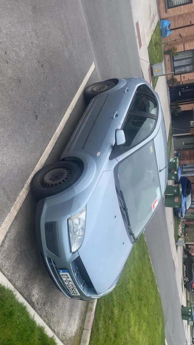 07 ford focus - Image 2
