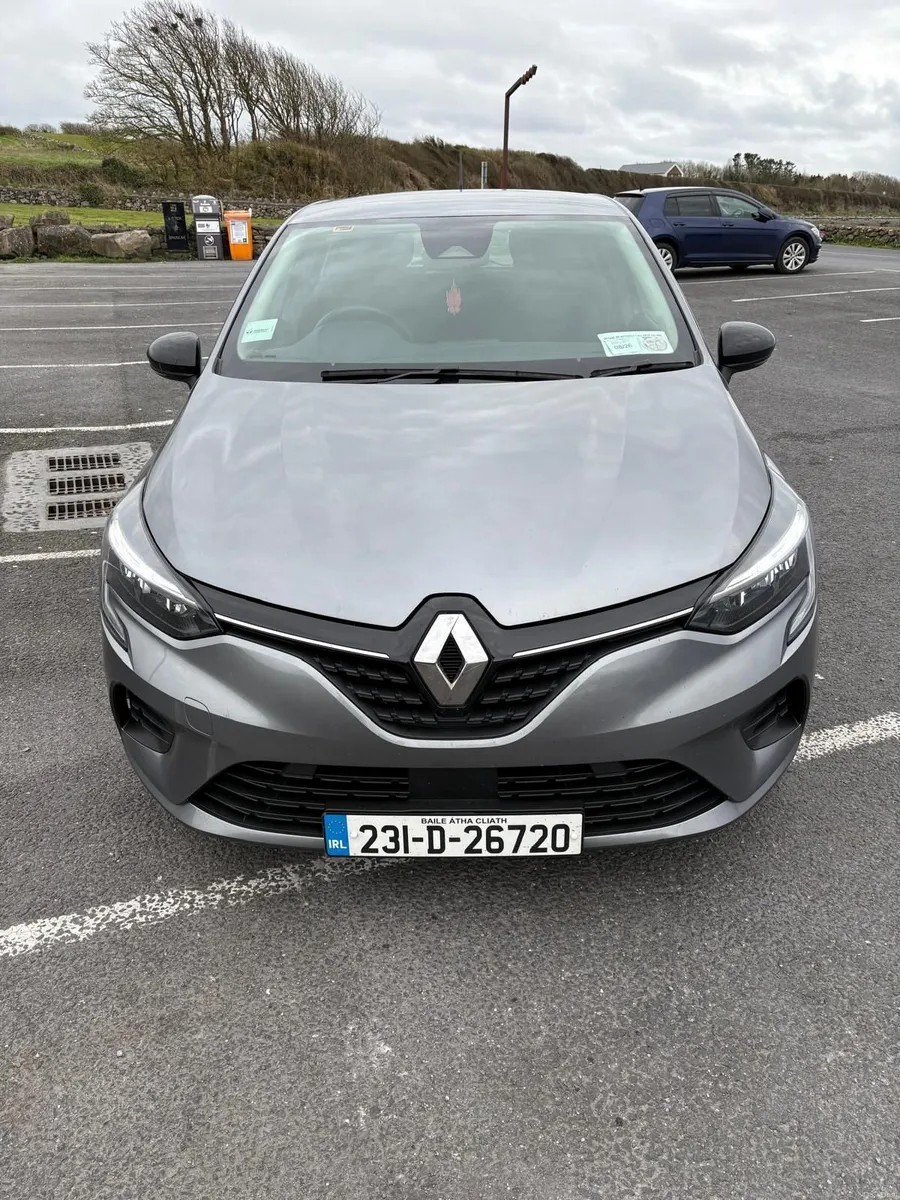 Renault Clio 2023 - Image 1