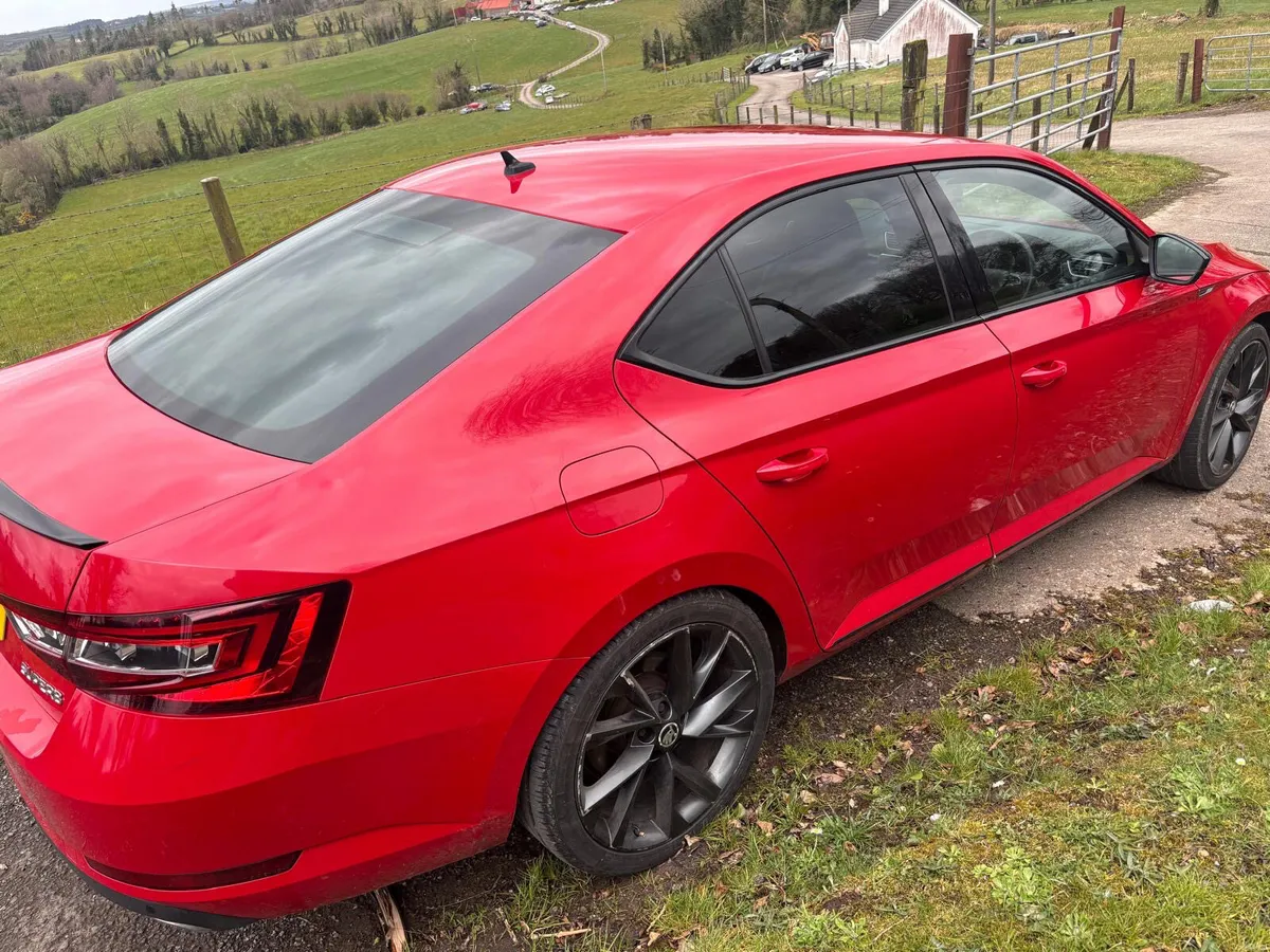 ‘19 Skoda Superb Sportline 2.0 Tdi (LOW NOX) - Image 4
