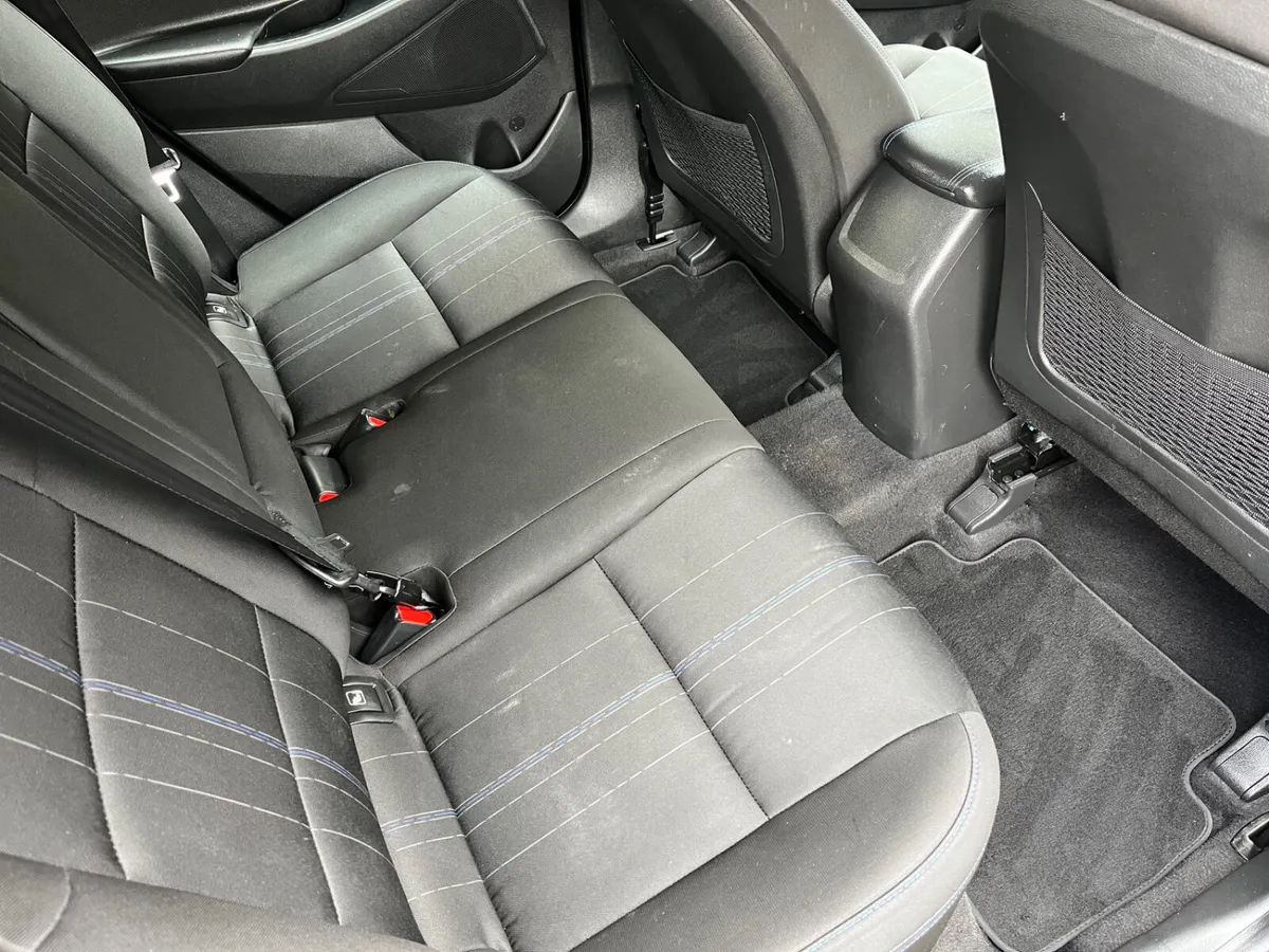 Hyundai Tucson Comfort 1.7 Diesel - Image 5
