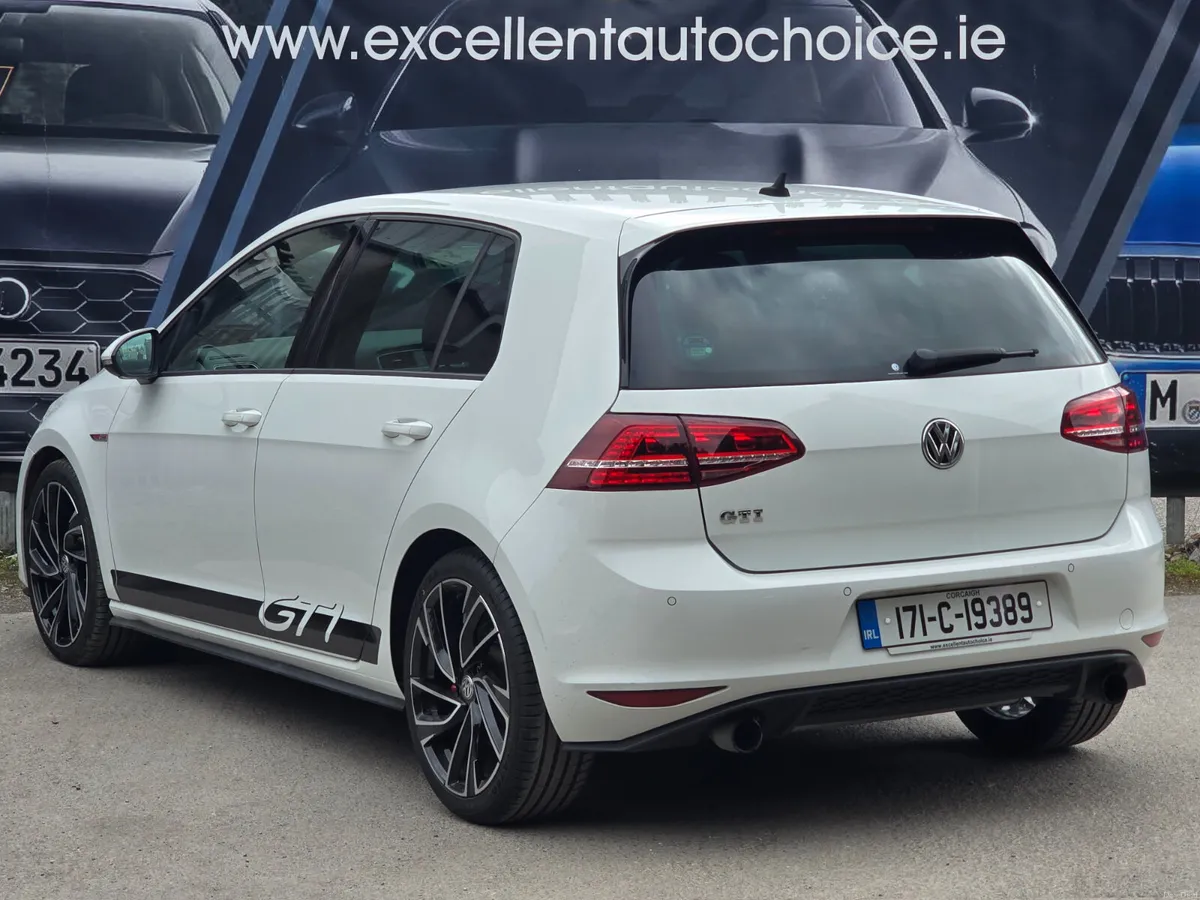 Volkswagen Golf 2017 GTI AUTOMATIC WHITE IMMACULAT - Image 4