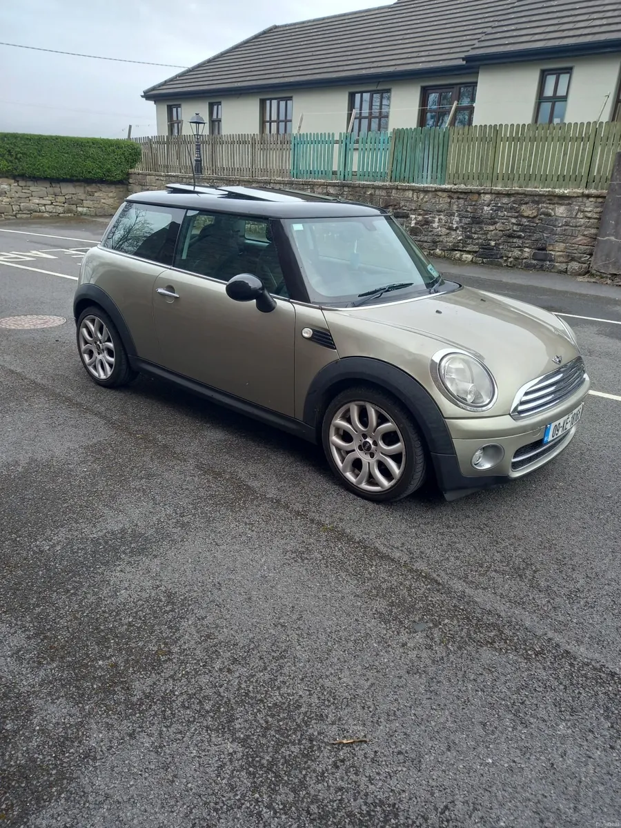 Mini Cooper 2009 - Image 1