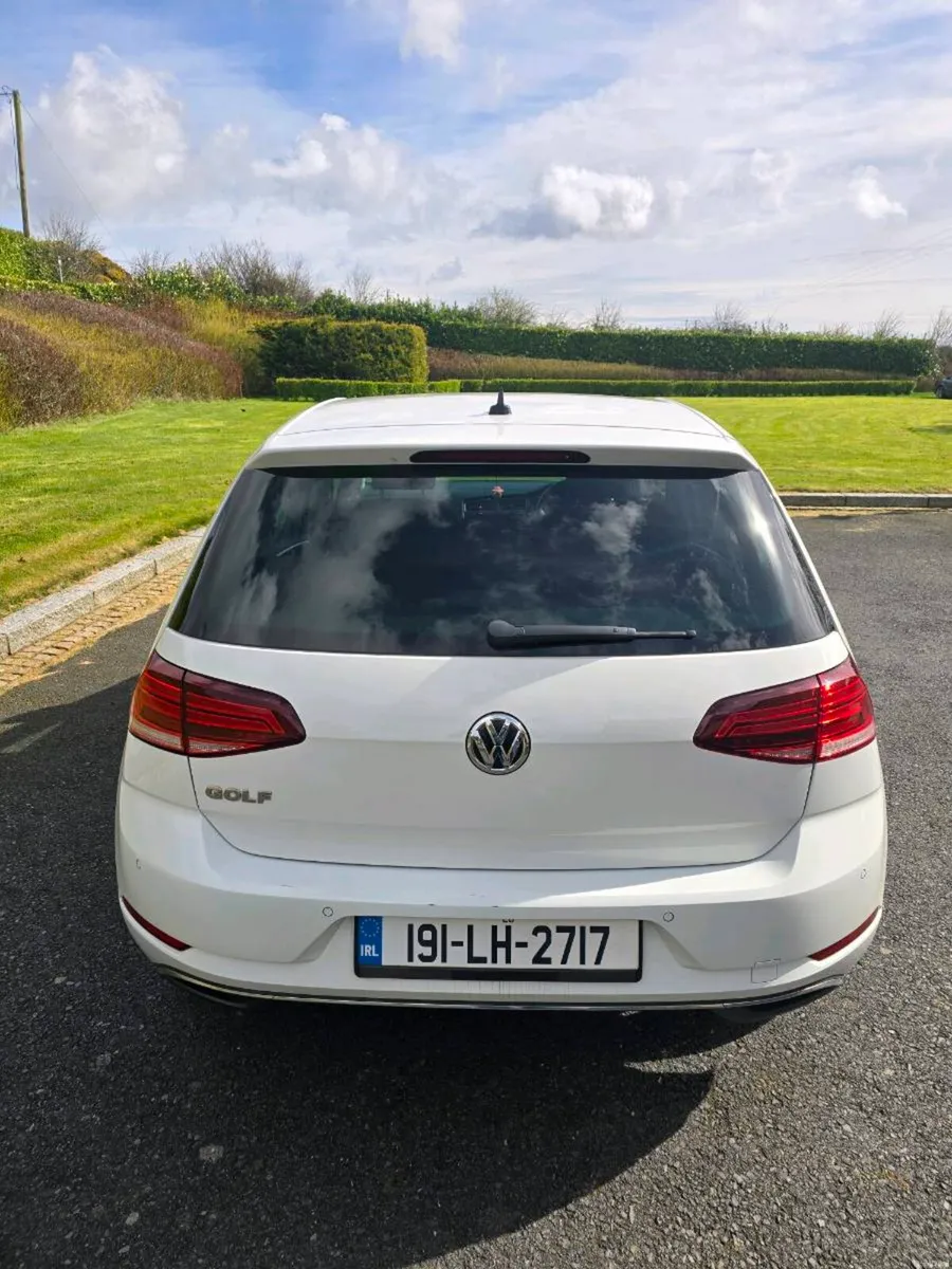Volkswagen Golf 2019 1.6 TDI 115HP Trendline - Image 4