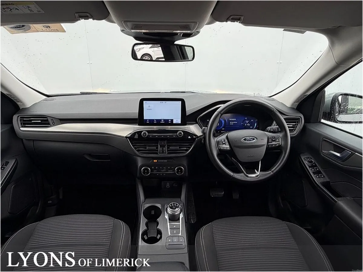 Ford Kuga 2.5 Duratec 225PS PHEV Titanium Auto - Image 4