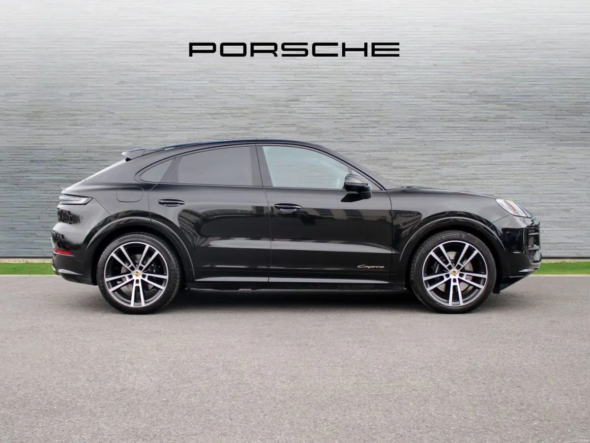 Porsche Cayenne 3.0 E-Hybrid - Image 3