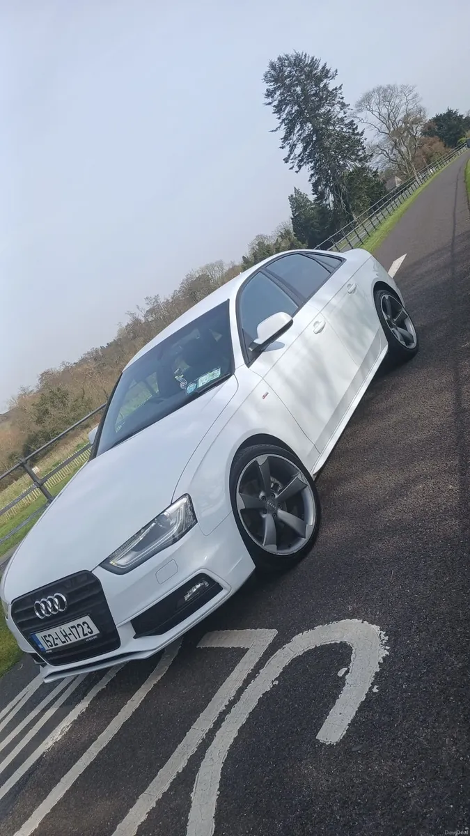 Audi A4 2015 - Image 1