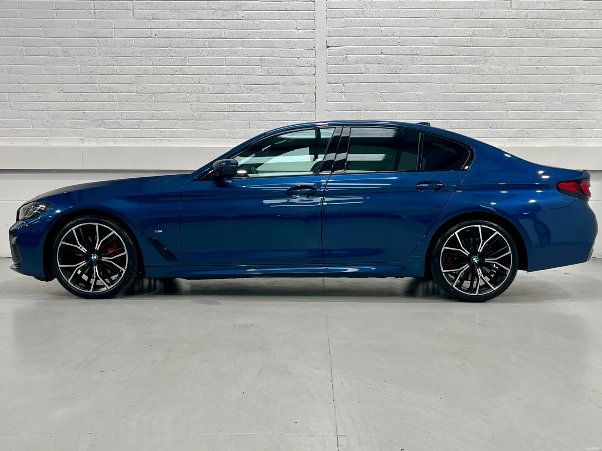 BMW 5 Series 520d M Sport Pro Edition Auto Saloon - Image 4
