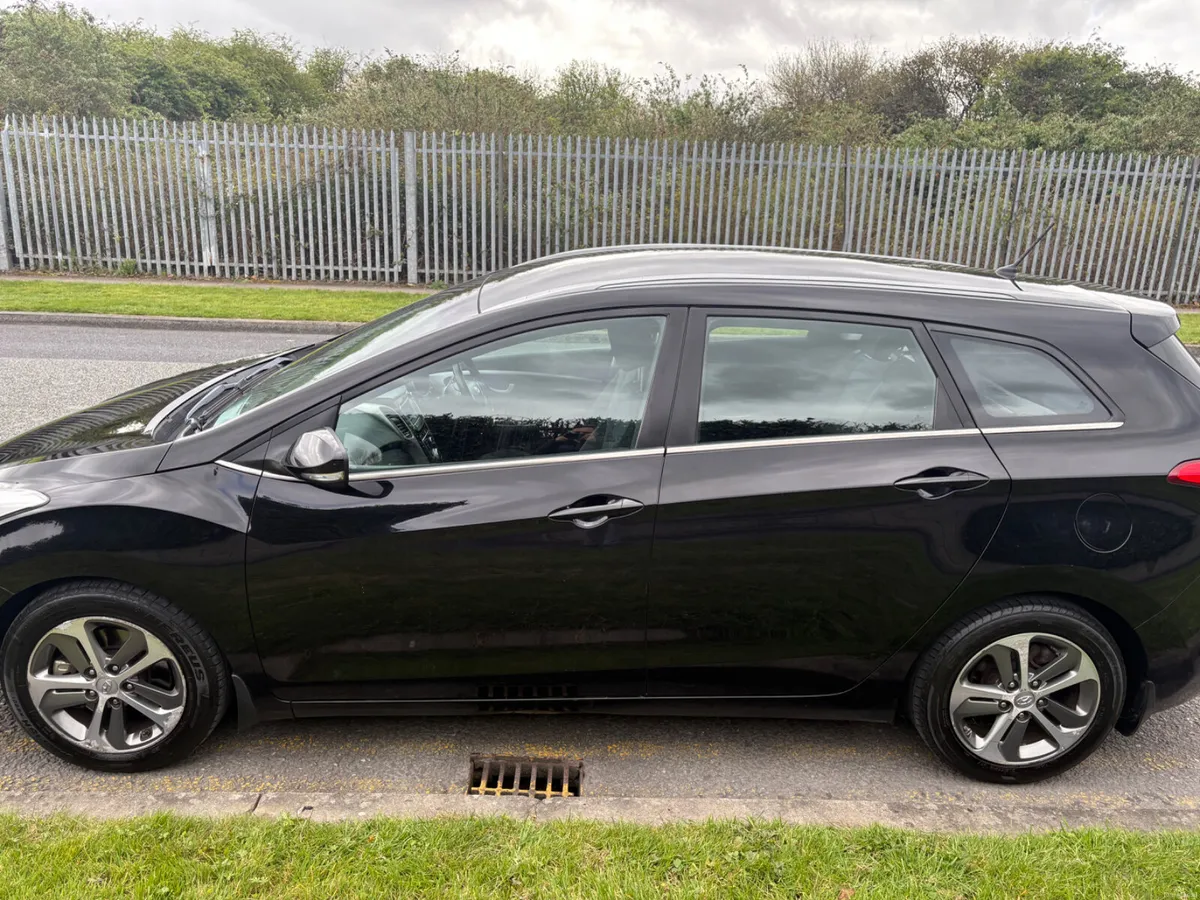 Hyundai i30 NCT 07/27 - Image 4