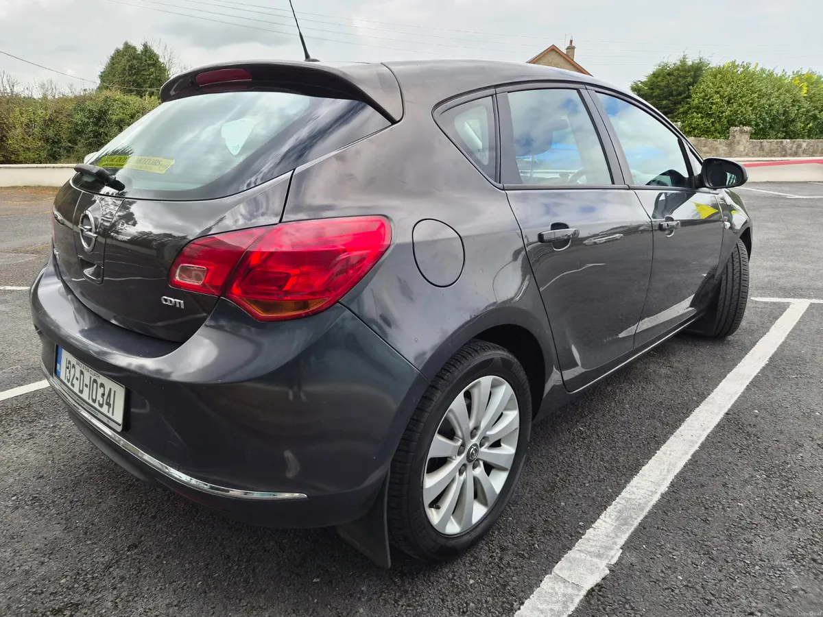 Opel Astra 2013 1.7L Diesel - Image 4