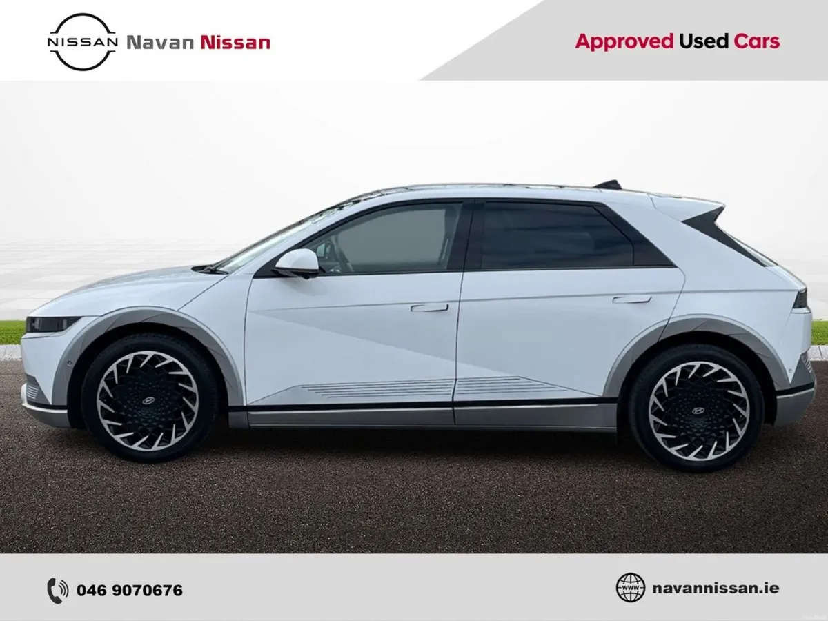 Hyundai IONIQ 5 Platinum 77 kW *PLUG INTO SAVINGS* - Image 4