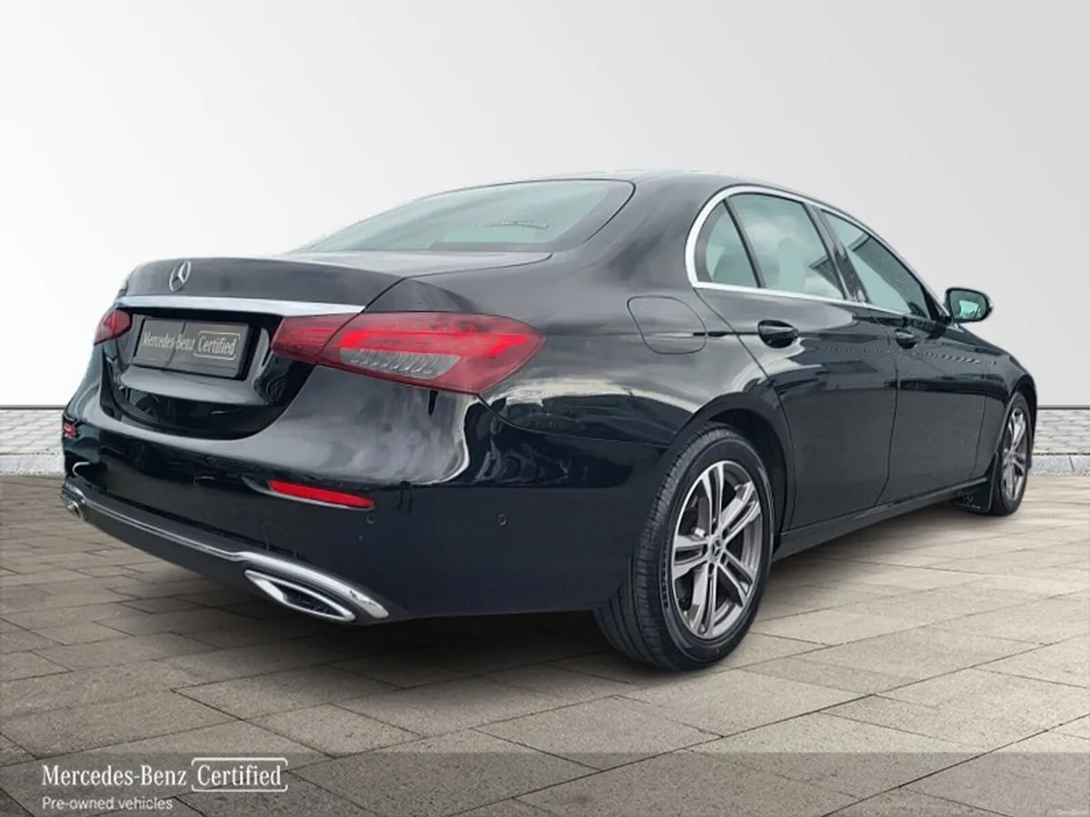Mercedes-Benz E-Class E220d Avantgarde AUTO - Image 4