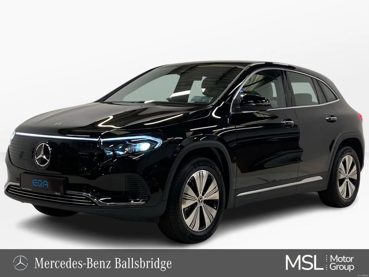 Mercedes-Benz EQA EQA 250+ PROGRESSIVE | Reversing - Image 1