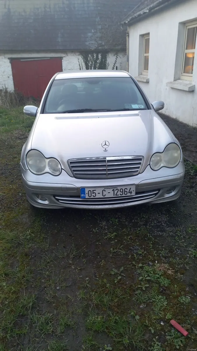 Mercedes-Benz C-Class 2005 - Image 1