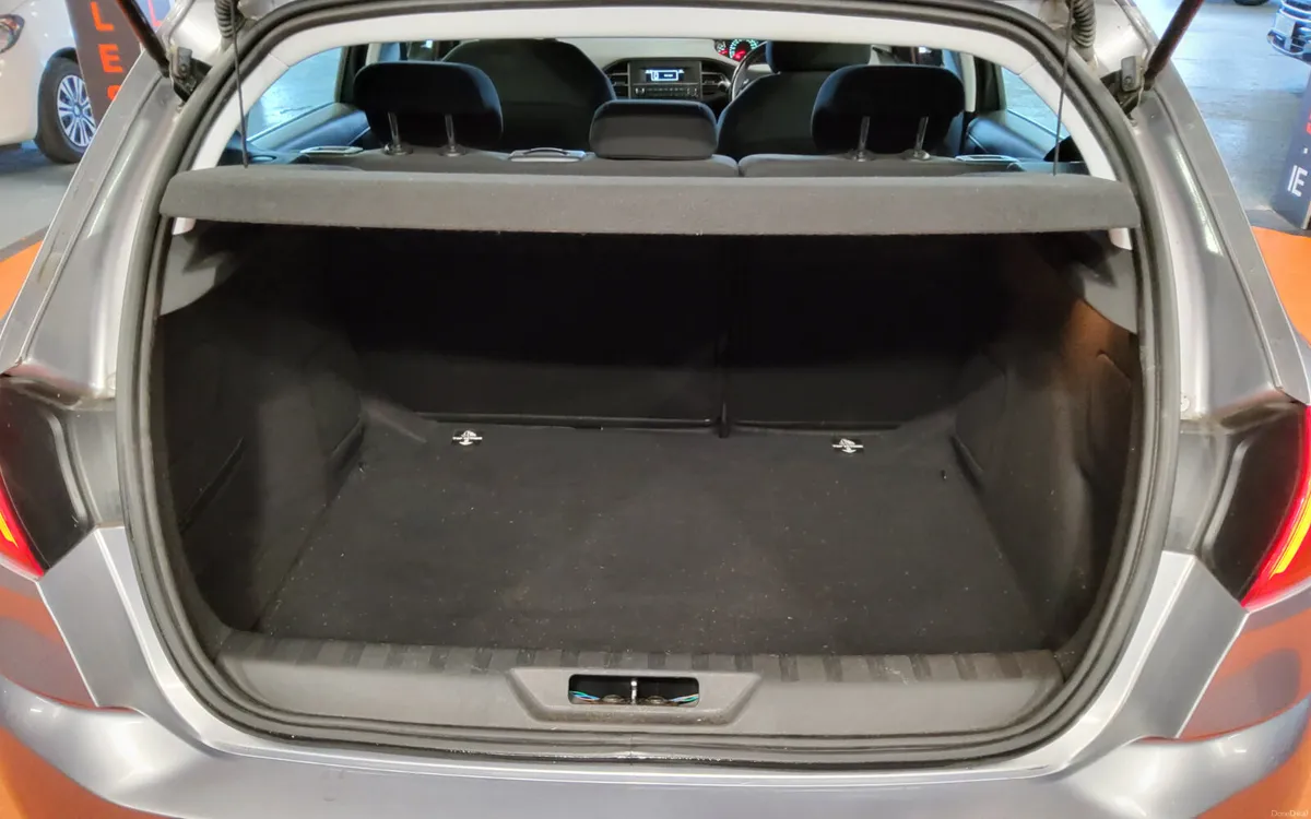 Peugeot 308 2019 - Image 4