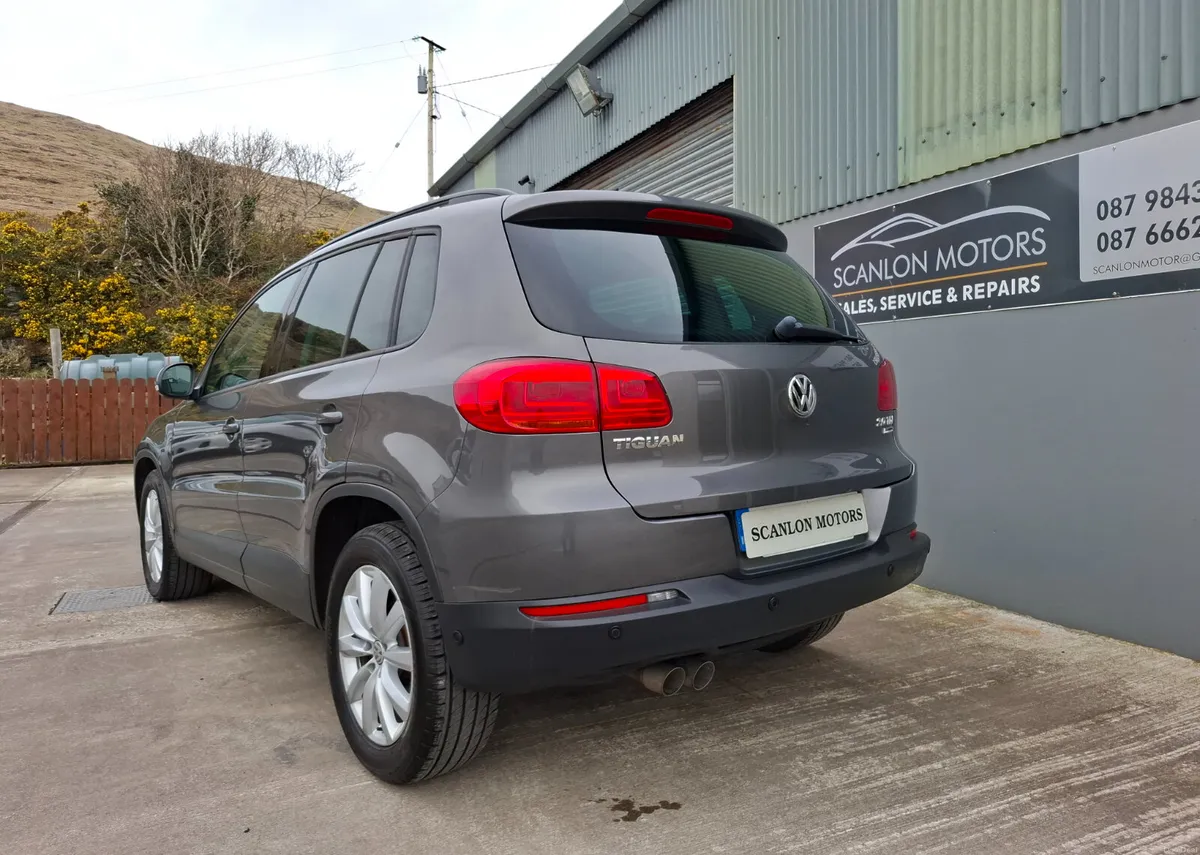 162 VOLKSWAGEN TIGUAN (ONLY 52,000KM) - Image 4
