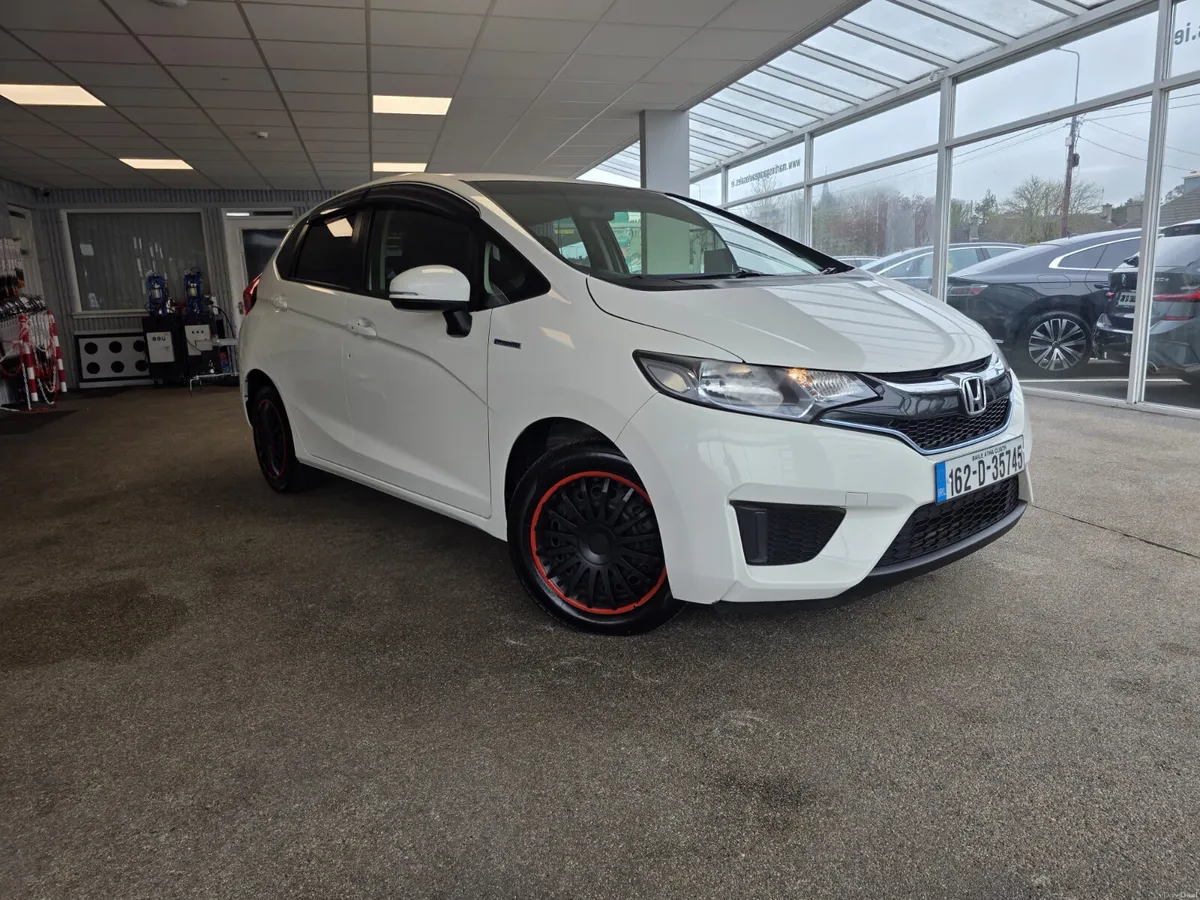 Honda Fit 1.5 Hybrid Automatic 2016 - Image 1