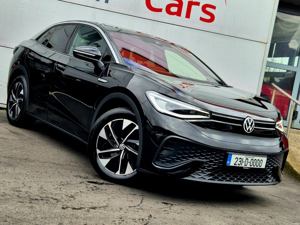 2023 VW ID.5 Style 77kwh, Sunroof, CarPlay, 19” - Image 2