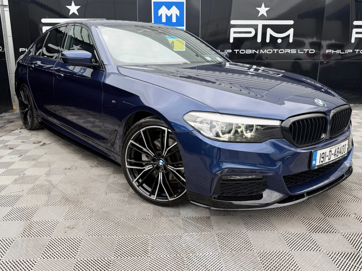 BMW 520i M SPORT G30 AUTO - Image 1