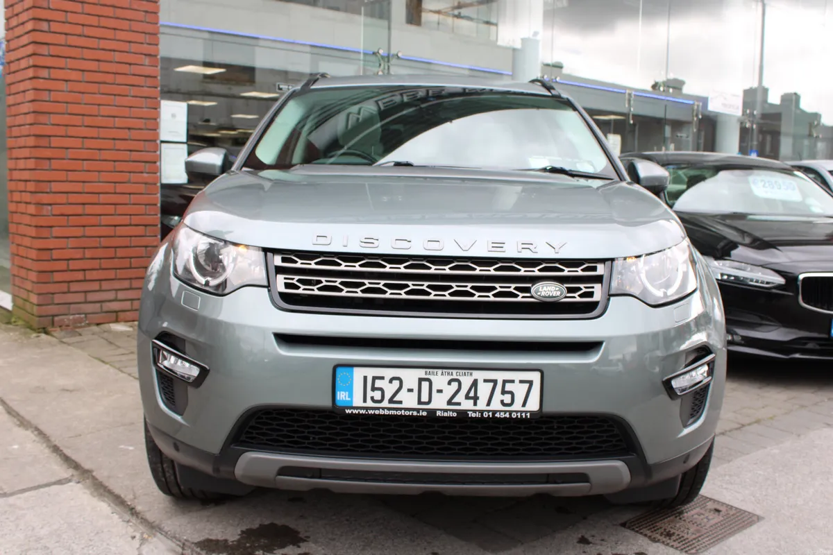 Discovery Sport SE AUTO 7 SEAT/ PANORAMA SUNROOF - Image 2
