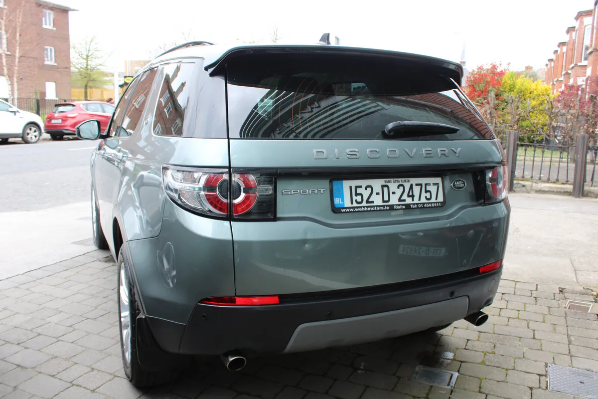 Discovery Sport SE AUTO 7 SEAT/ PANORAMA SUNROOF - Image 4