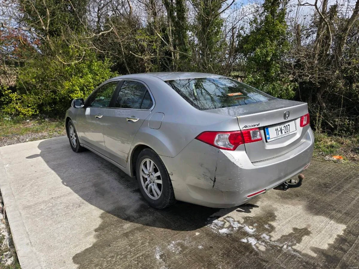 2011 Honda Accord - Image 3