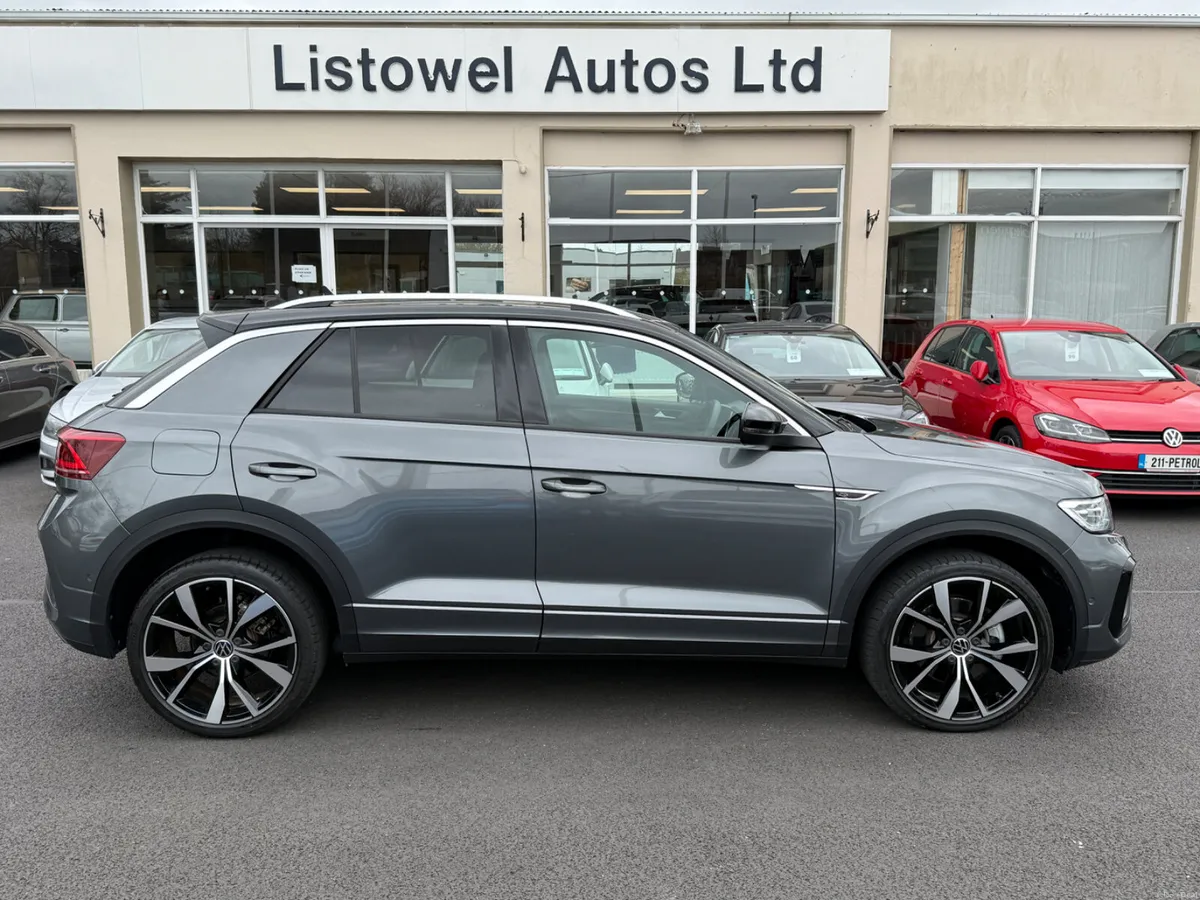 241 VW T-ROC R-LINE 2.0 150BHP AUTO - Image 1