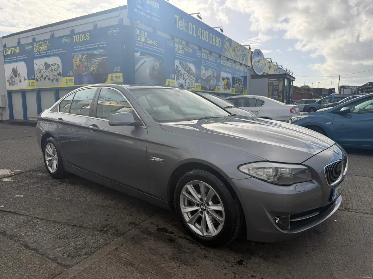 BMW 5-Series 2013 Low Mileage - Image 4