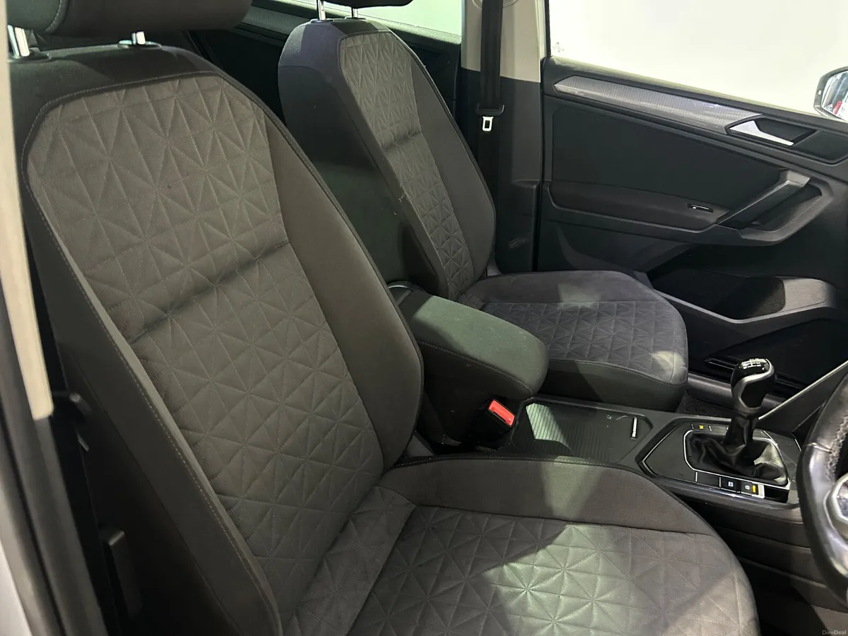 Volkswagen Tiguan 2021 - Image 4