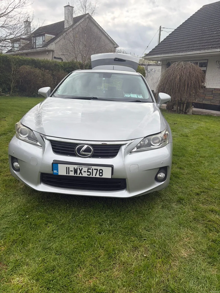 Lexus CT Hatchback Petrol Hybrid - Image 2