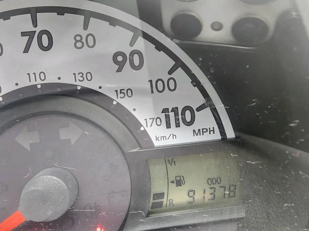 TOYOTA AYGO 2013 MANUAL WHITE - Image 3