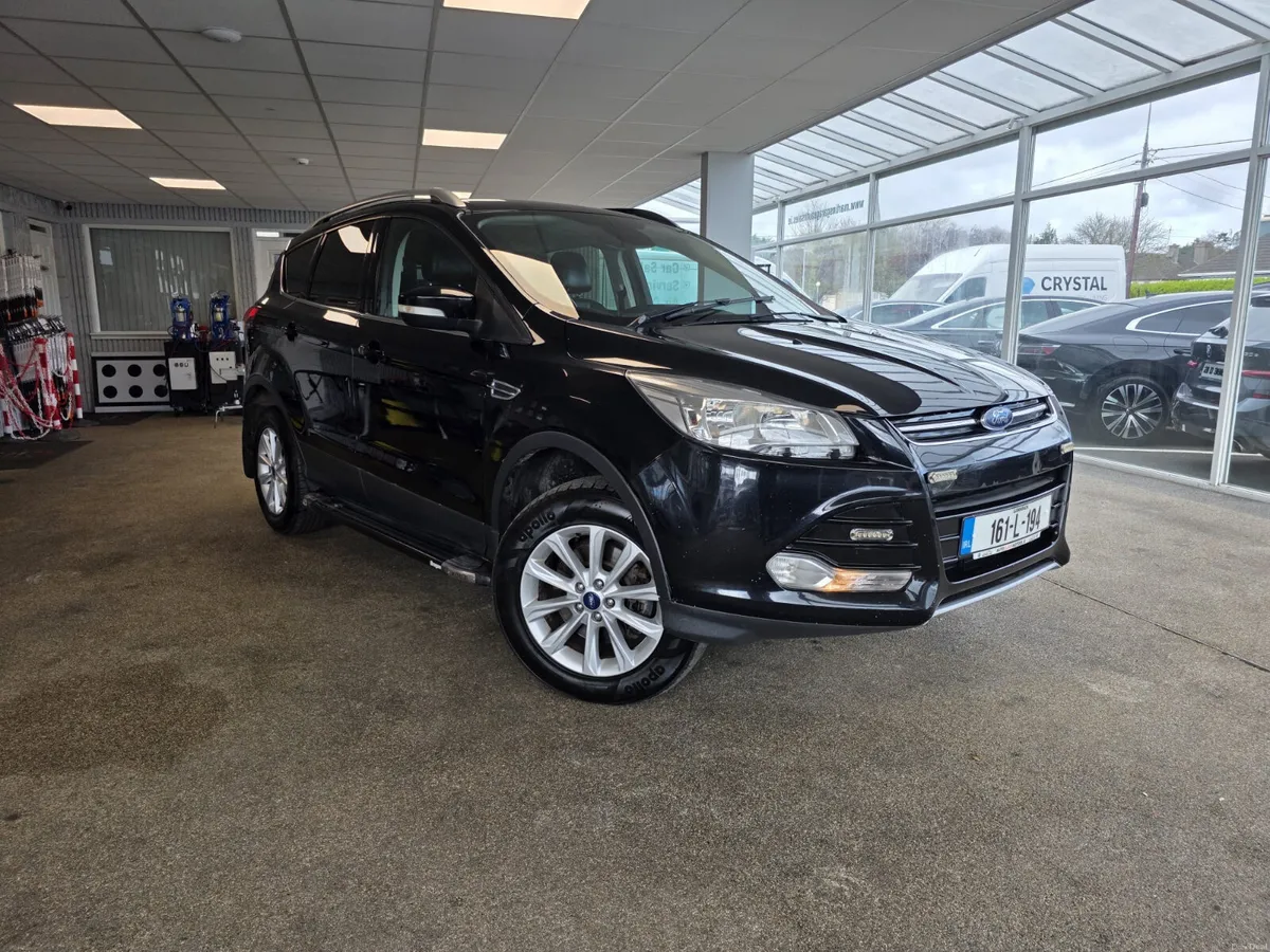Ford Kuga  2.0 D AWD 4 Seats Commercial 2016 - Image 2