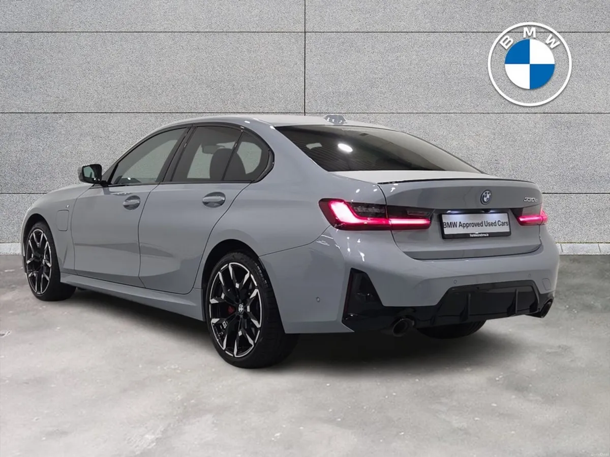 BMW 3-Series 330e M Sport Saloon - Image 3