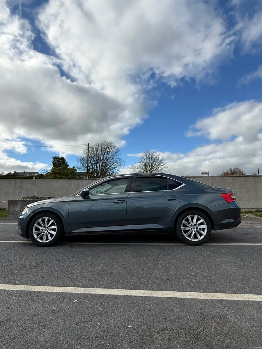 Skoda Superb MK3 Automatic - Image 4