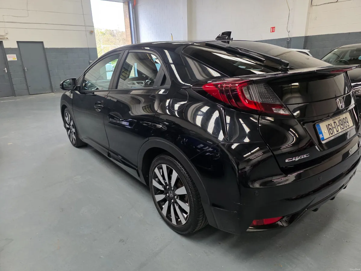 2016 Honda Civic Low Mileage - Image 4
