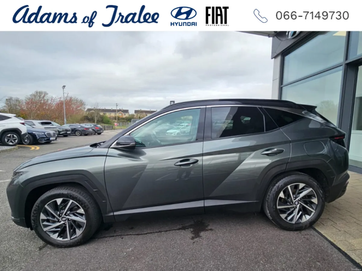 Hyundai Tucson IX35 EXECUTIVE PLUS 2TONE 5DR - Image 2