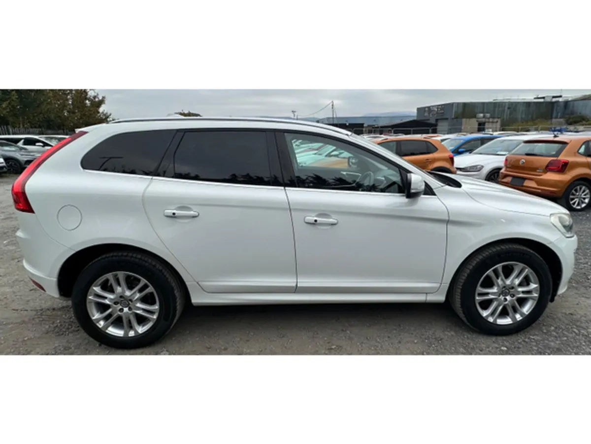 Volvo XC60 D4 2.0L Diesel Automatic (4729) - Image 4