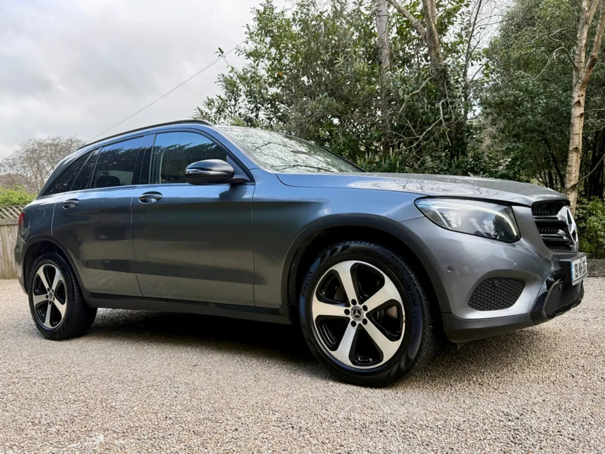 Mercedes-Benz GLC 220 D 4MATIC*F.Mercedes.S.H* - Image 3