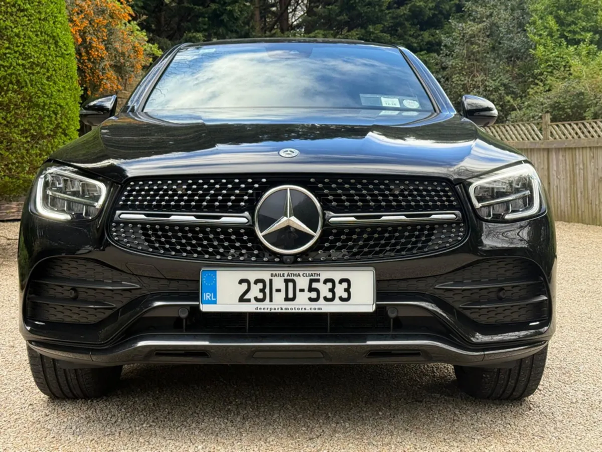 Mercedes-Benz GLC 300 DE 4MATIC AMG NIGHT EDITION - Image 3